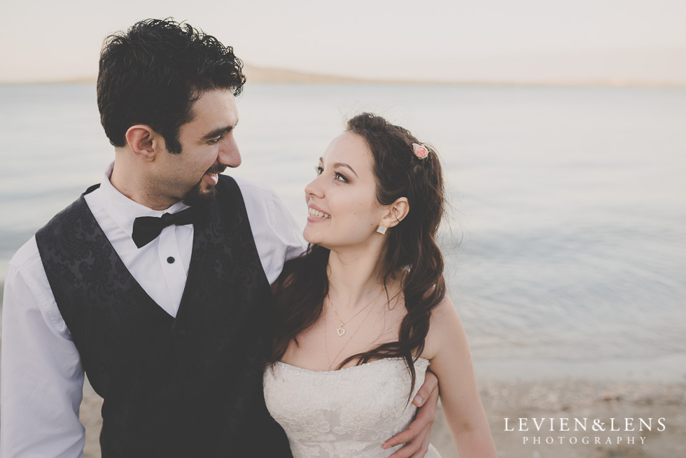 amazing couple emotions St Heliers beach {Auckland-Hamilton-Tauranga wedding photographer}