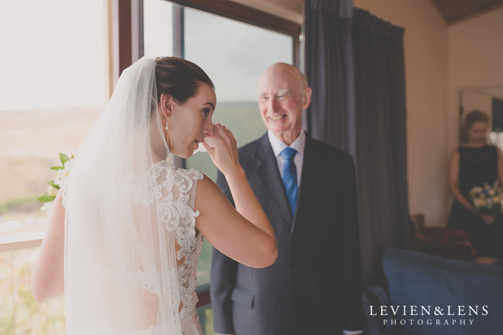 First look with Dad {Auckland-Hamilton wedding-engagement-couples photographer} Castaways