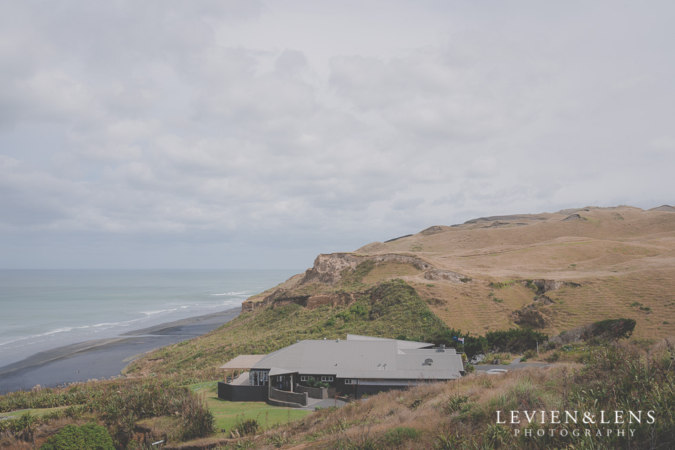 Kariotahi beach Castaways {Auckland lifestyle couples-engagement photographer}