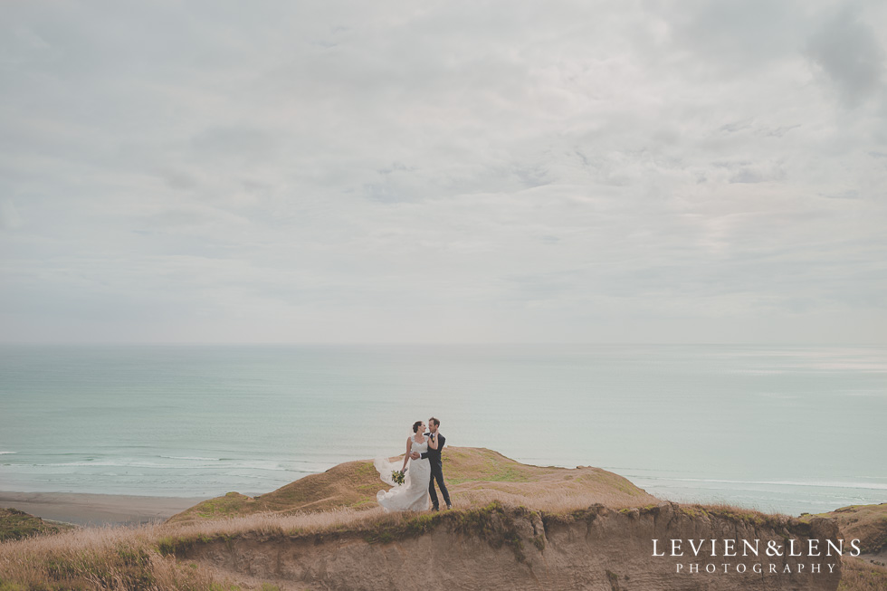 stunning couple location shoot Kariotahi beach Castaways {Auckland wedding-engagement-couples photographer}