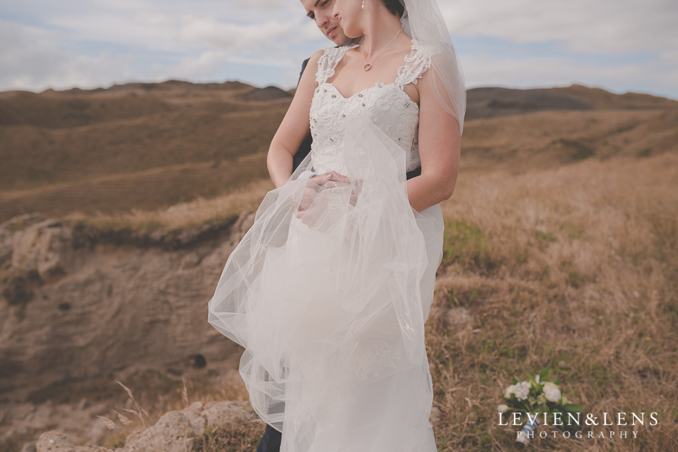 gorgeous bride groom location shoot Kariotahi beach Castaways {Auckland wedding-engagement-couples photographer}