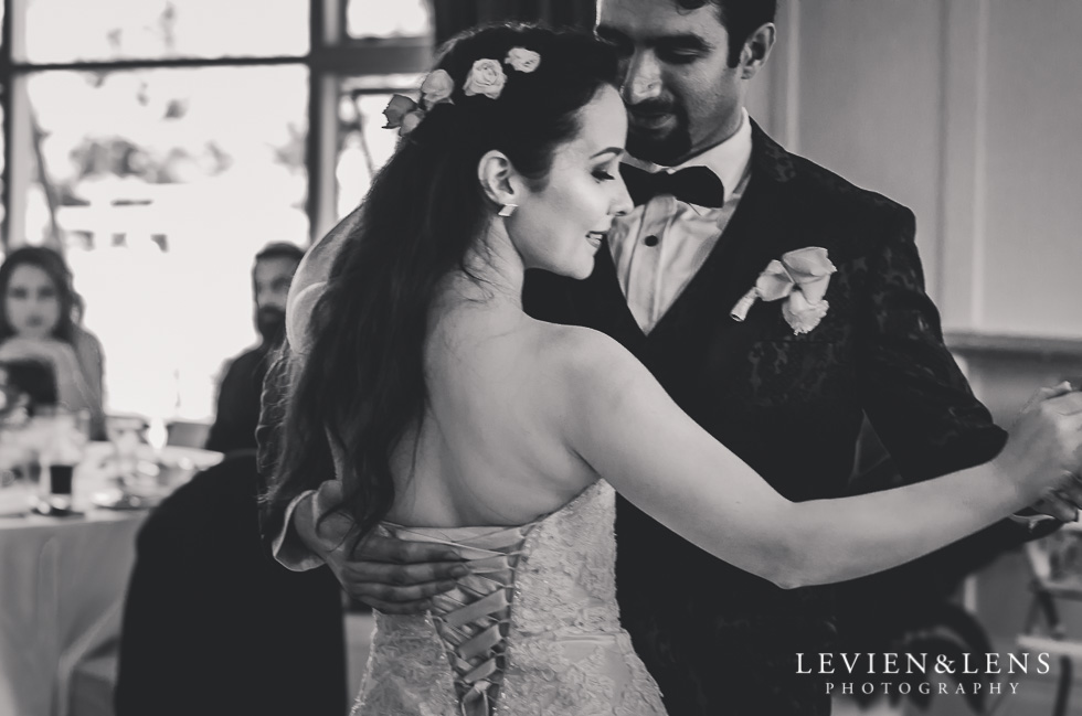 First dance {Auckland wedding-engagement photographer | emotional couples photography}