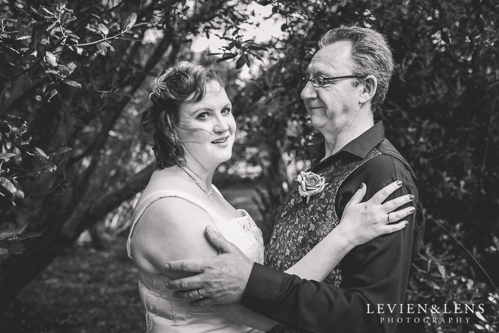 bride and groom wedding Musick Point {Auckland lifestyle couples-engagement photographer}