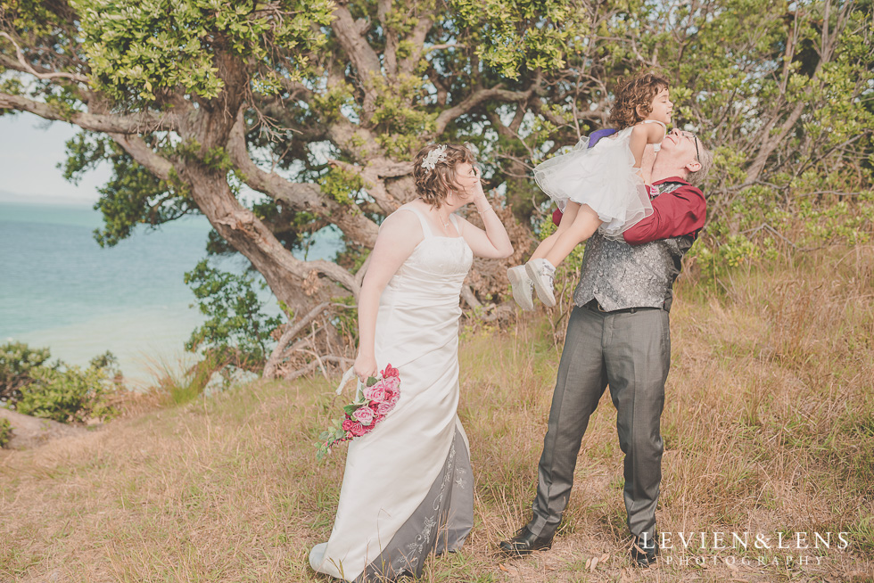 bride and groom wedding Musick Point {Auckland lifestyle couples-engagement photographer}