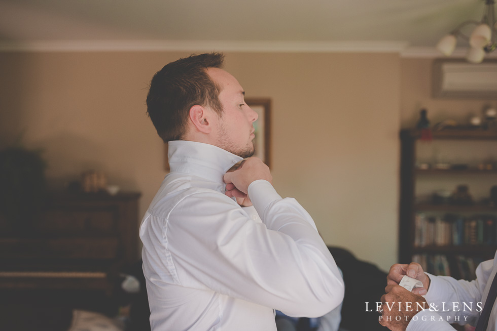 groom getting ready {Auckland-Hamilton-Tauranga wedding photographer}