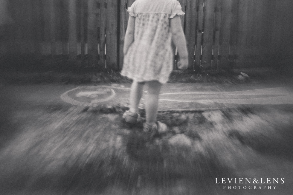 black and white lensbaby {Auckland-Hamilton-Tauranga lifestyle photographer}