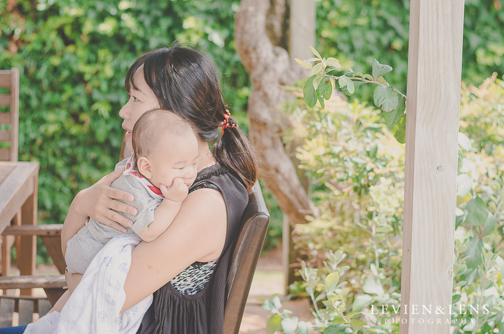 mum with baby {Hamilton family-kids-newborn lifestyle photographer}