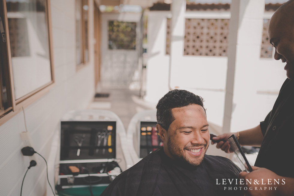 groom getting ready Waitakere Estate {Auckland wedding photographer}