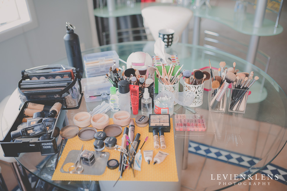 makeup bride getting ready Kaurilands Estate {Auckland wedding photographer}