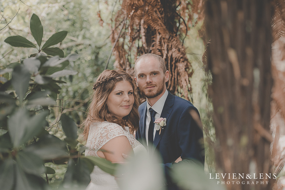 bride and groom intimate moments {Northland-Auckland-Waikato wedding photographer}