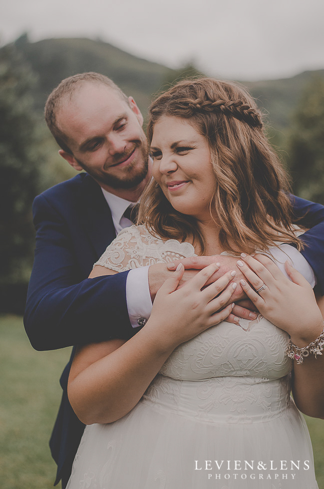 bride and groom intimate moments {Northland-Auckland-Waikato wedding photographer}