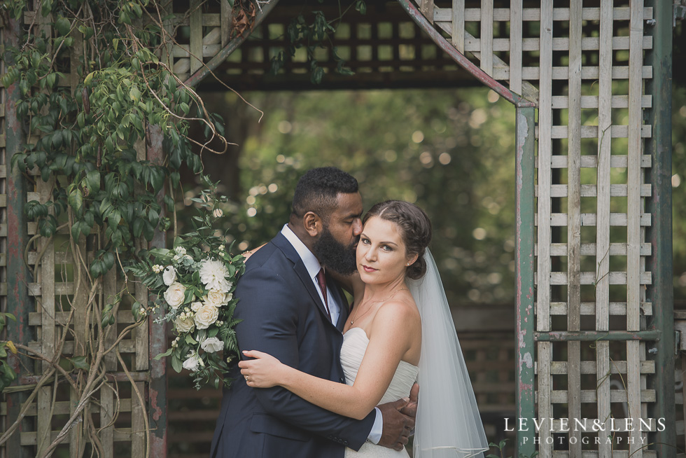 bride and groom intimate session Brigham - Herald Island {Auckland lifestyle wedding photographer}