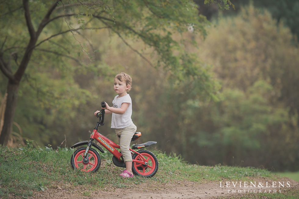 girl Adventures on the bike track {Hamilton NZ lifestyle wedding photographer}