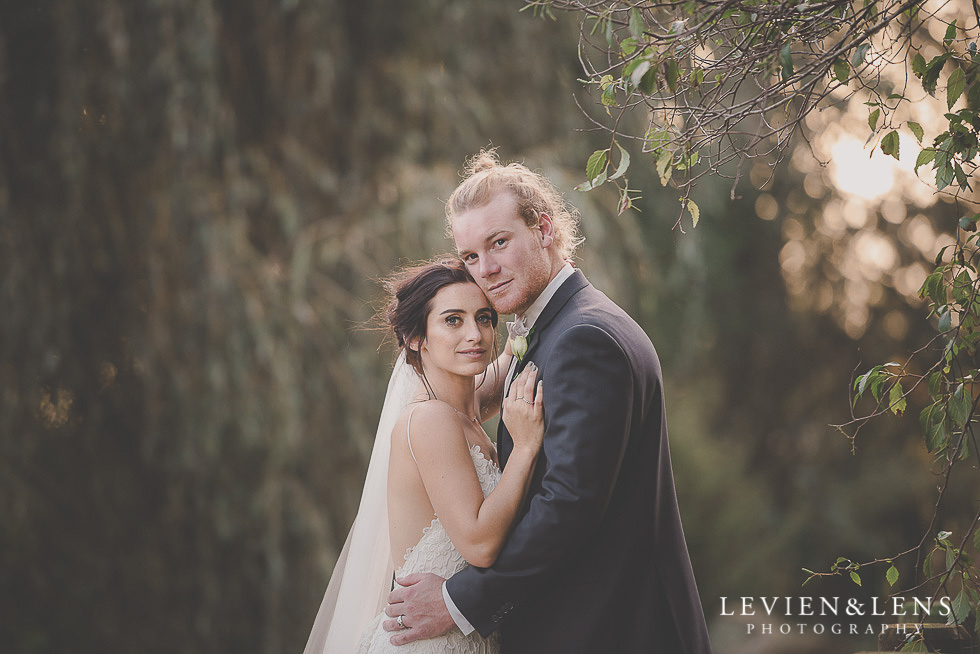 bride and groom - St Margarets cafe - best wedding photos {Auckland New Zealand couples photographer}