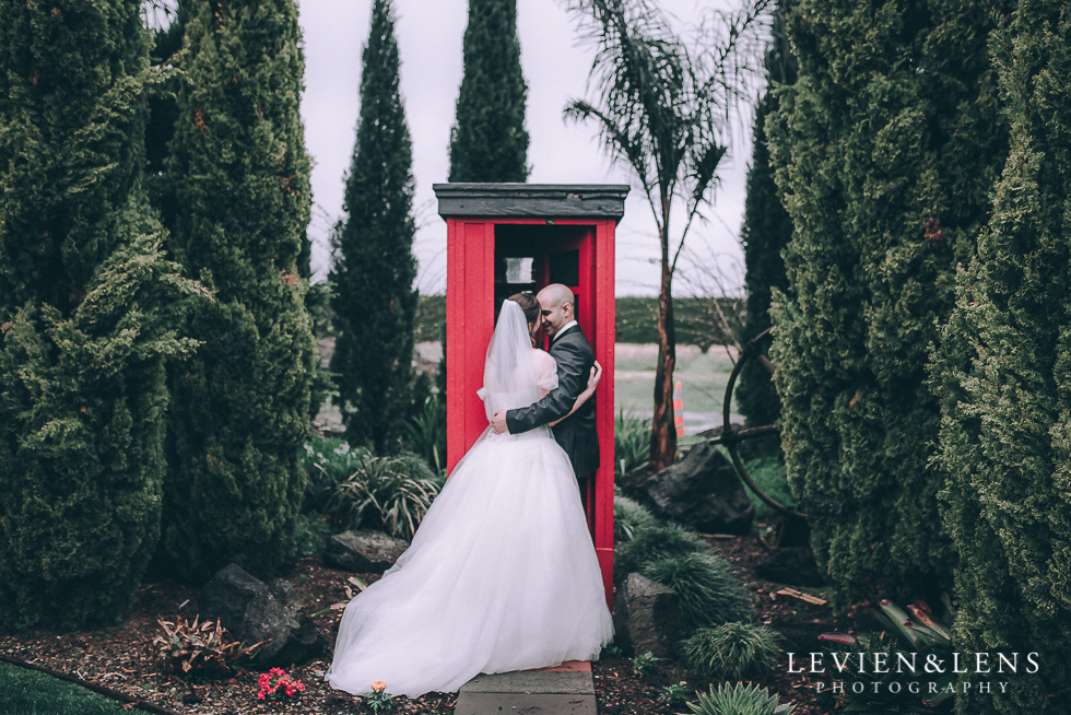 red phone box - Markovina Vineyard Estate - Kumeu {Auckland wedding photographer} bride and groom