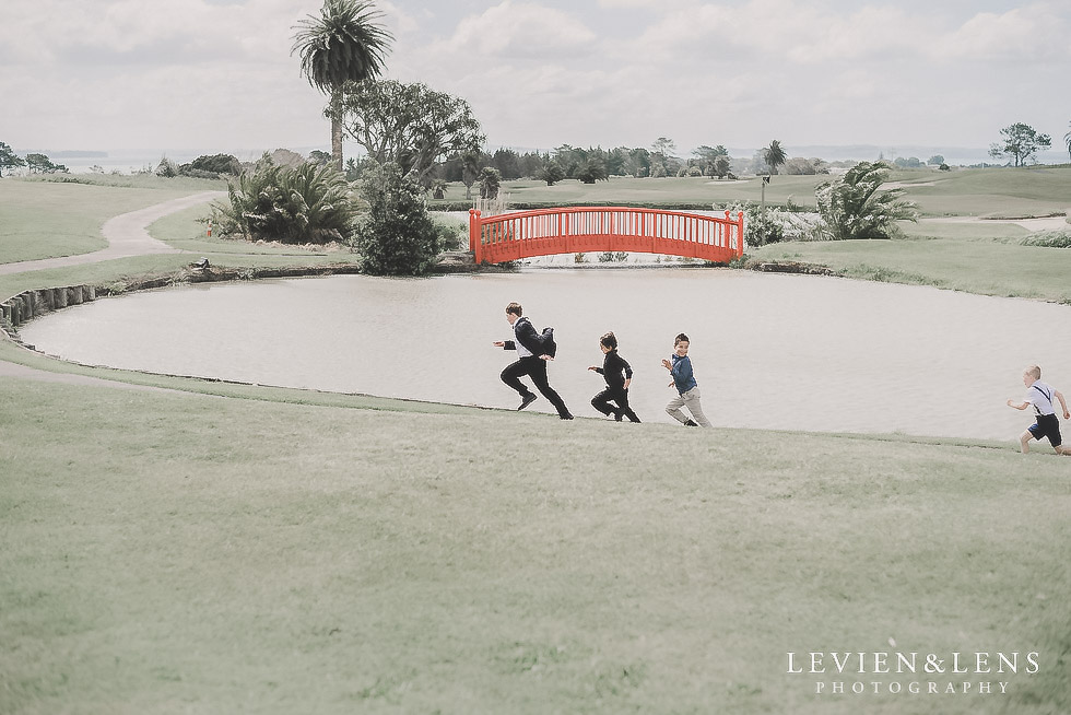 kids running on field - Formosa wedding Golf Resort {Auckland weddings photographer}