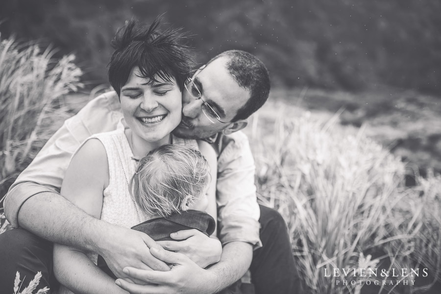 tender kiss moment - Karekare Beach post-wedding | elopement photo shoot {Auckland NZ couples-weddings photographer}