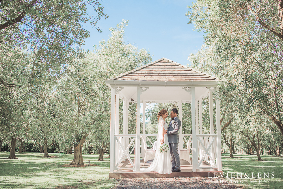 Bracu wedding - Simunovich Olive Estate {Auckland weddings photographers}