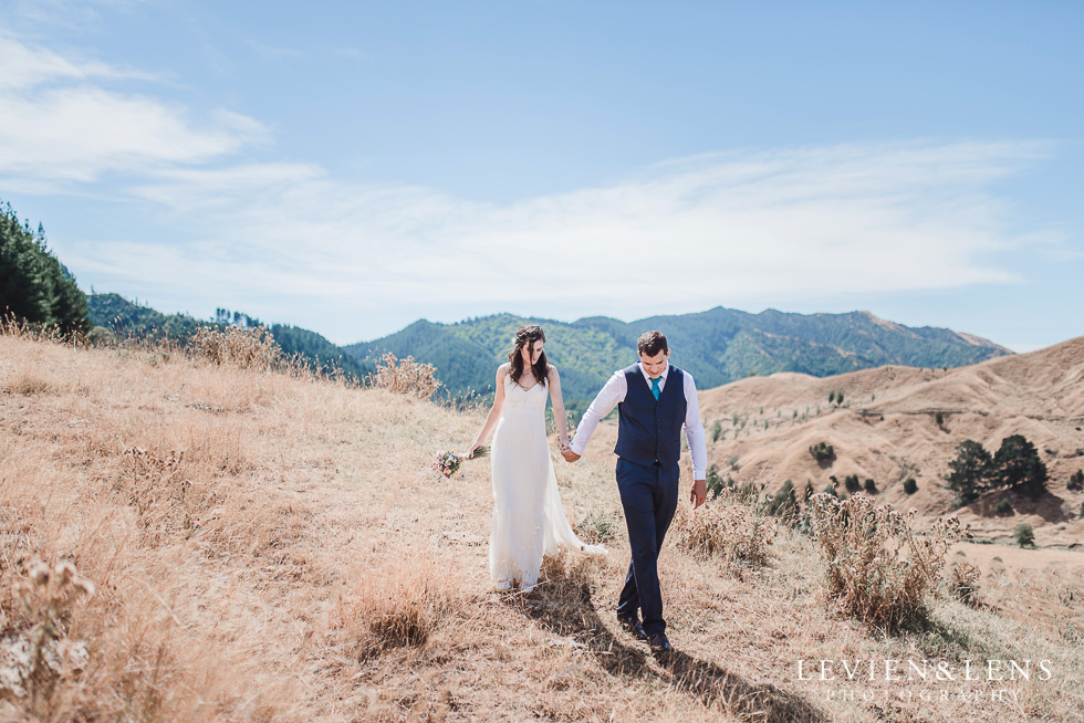 DIY farm wedding {Auckland - Hamilton - Tauranga New Zealand destination weddings photographer}