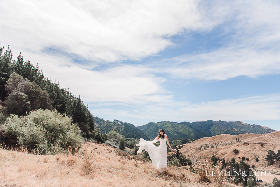 DIY farm wedding {Auckland - Hamilton - Tauranga New Zealand destination weddings photographer}