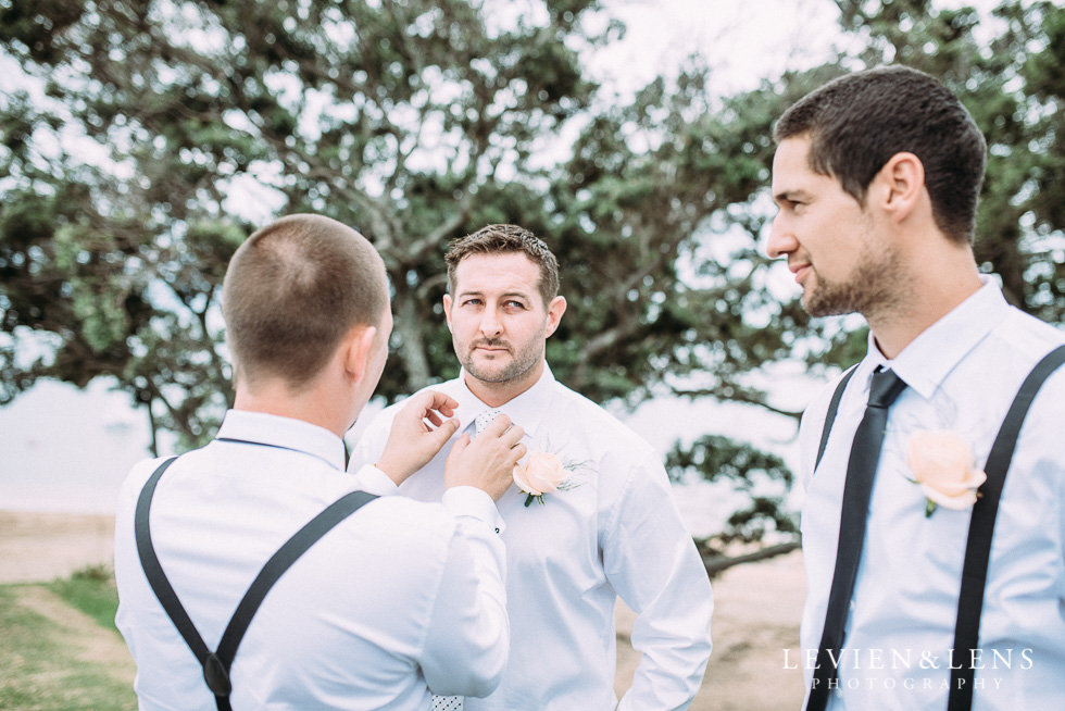 Beach wedding {Auckland - New Zealand destination weddings photographer} 