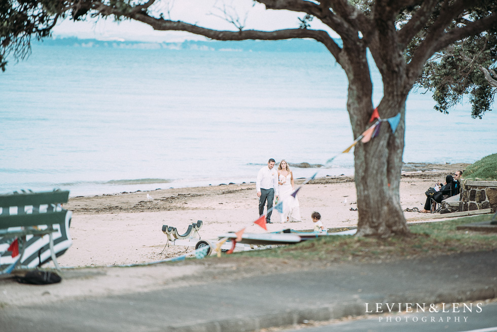 Beach wedding {Auckland - New Zealand destination weddings photographer} 