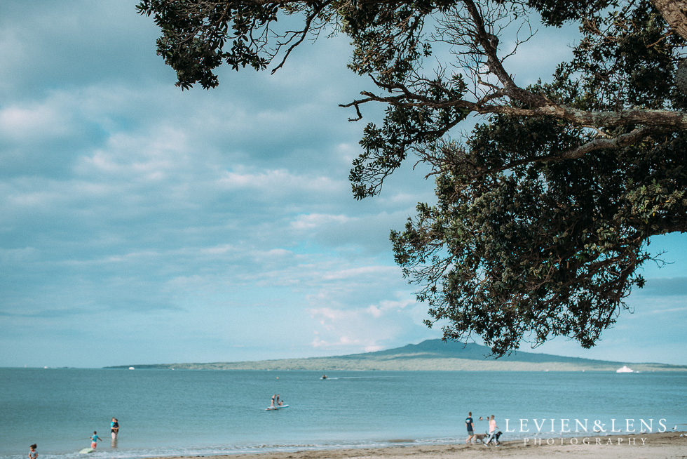 Beach wedding {Auckland - New Zealand destination weddings photographer} 