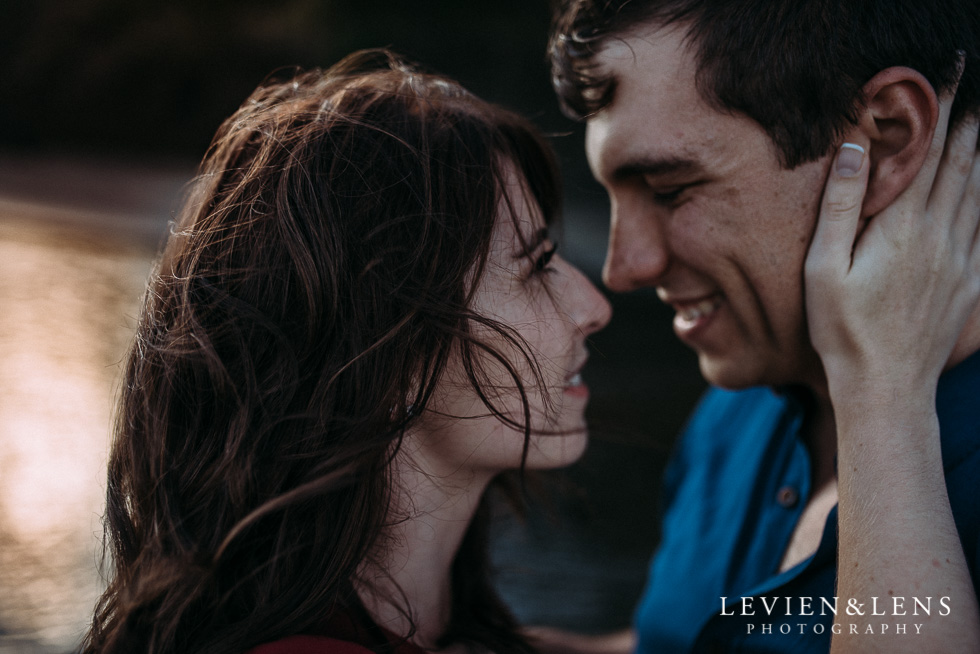 Bethells Beach engagement-couples photo shoot {Auckland wedding photographer}