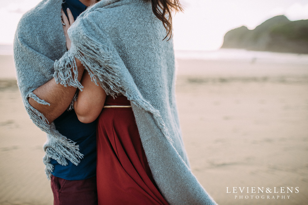 Bethells Beach engagement-couples photo shoot {Auckland wedding photographer}