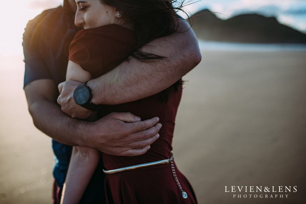 Bethells Beach engagement-couples photo shoot {Auckland wedding photographer}