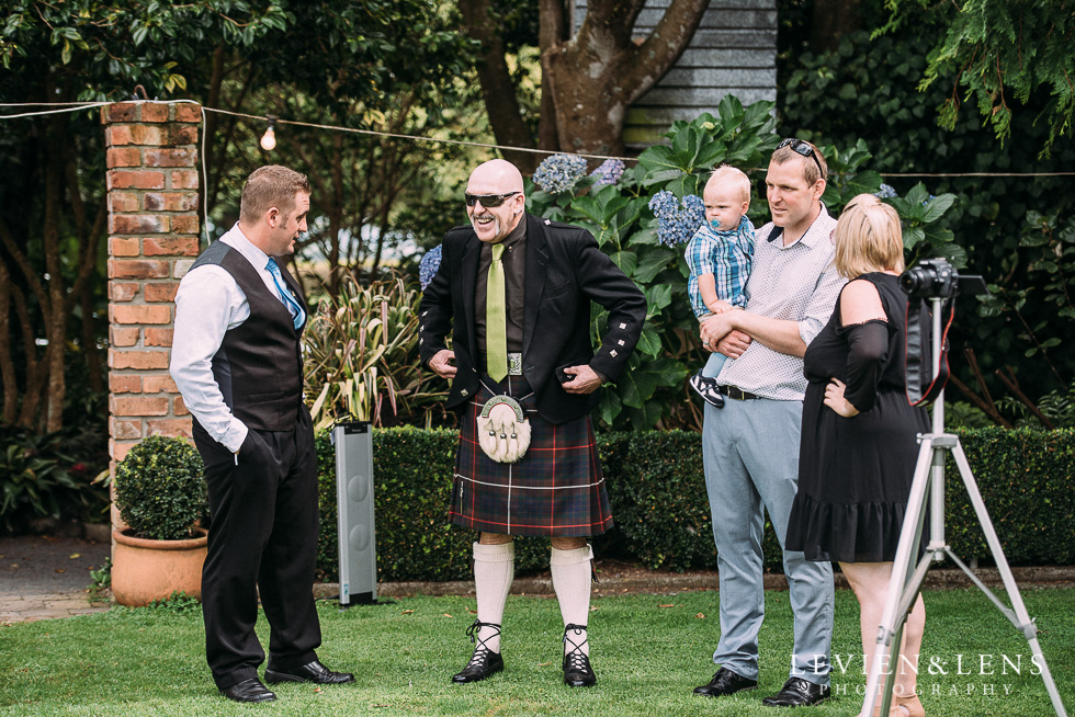 Roselvale - Hamilton Gardens wedding {Waikato weddings photographers}