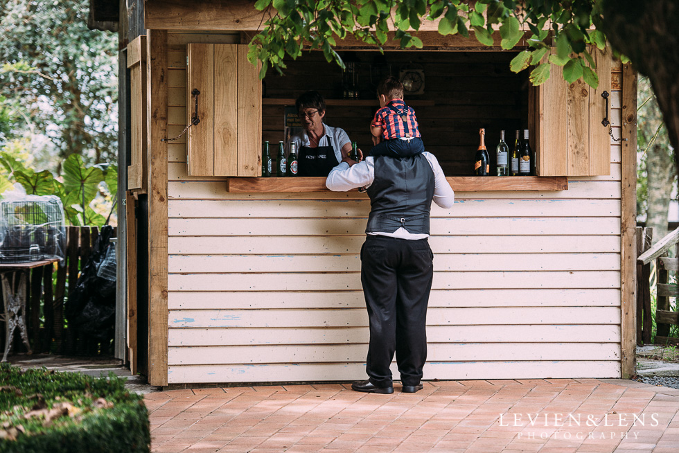 Roselvale - Hamilton Gardens wedding {Waikato weddings photographers}