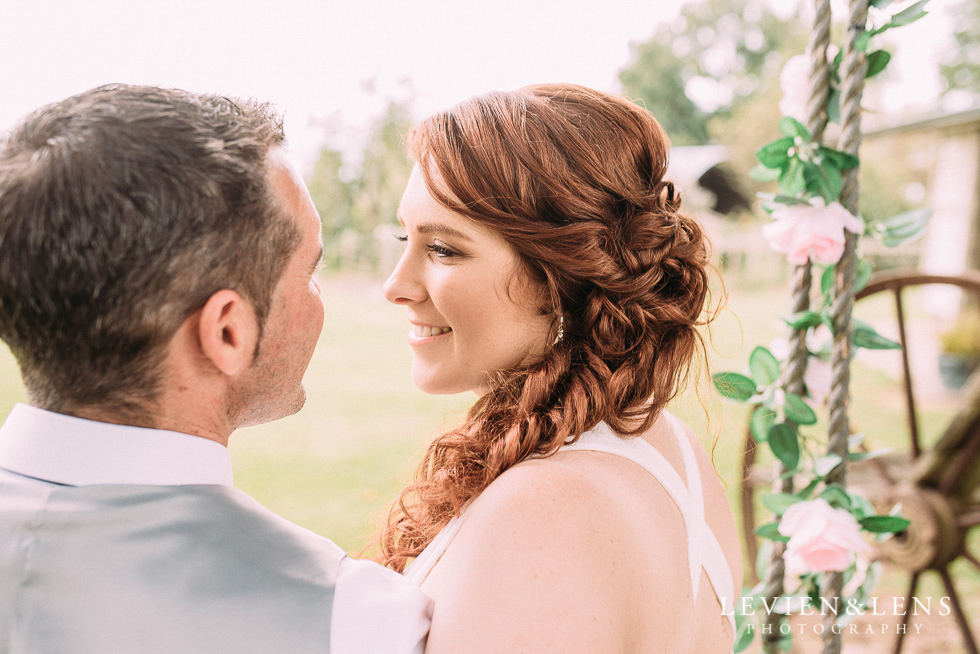 Roselvale - Hamilton Gardens wedding {Waikato weddings photographers}