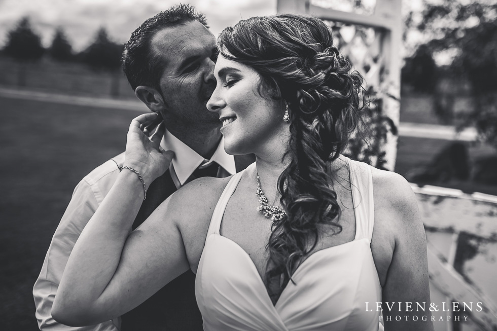 Roselvale - Hamilton Gardens wedding {Waikato weddings photographers}