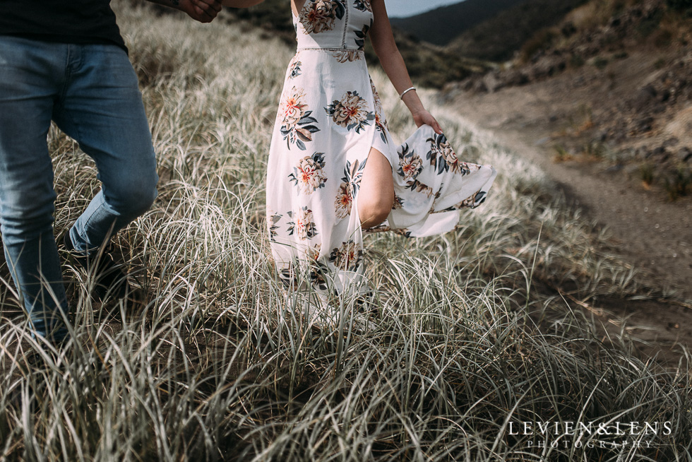 Pre-wedding engagement session on Karekare Beach {Auckland wedding photographers}