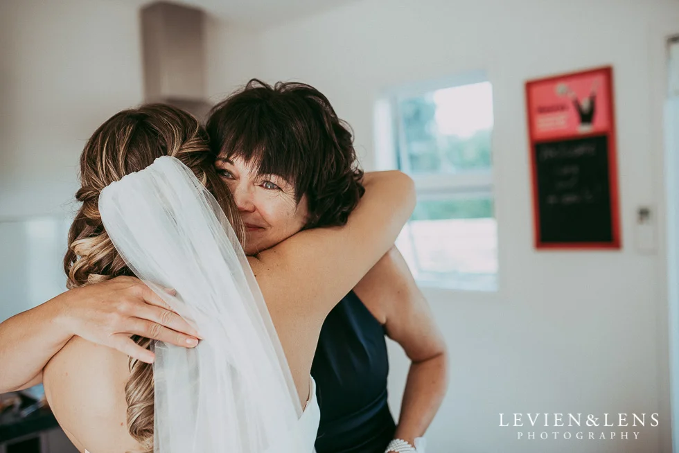 bride with her mom