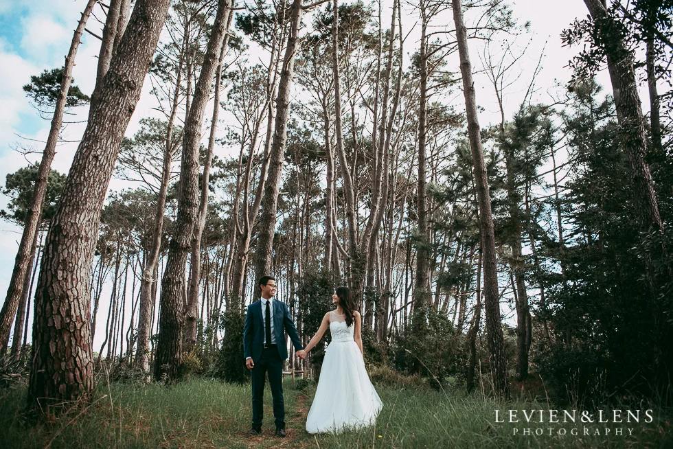 Pre-wedding engagement photo shoot - Muriwai Beach {Auckland wedding photographer}
