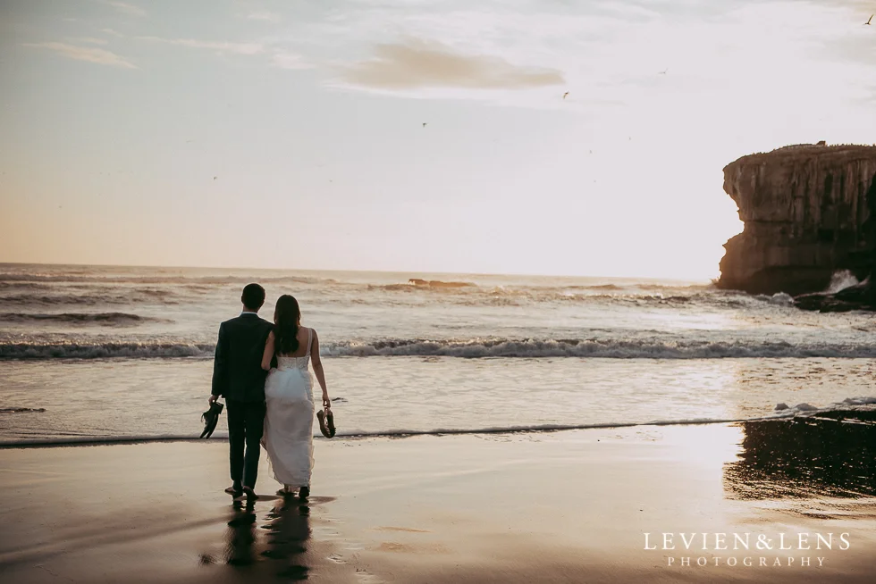 Pre-wedding engagement photo shoot - Muriwai Beach {Auckland wedding photographer}