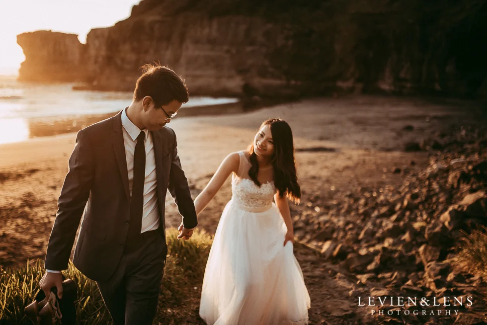 Pre-wedding engagement photo shoot - Muriwai Beach {Auckland wedding photographer}
