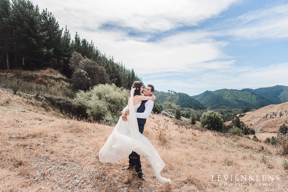 New Zealand and International wedding photographer - elopement