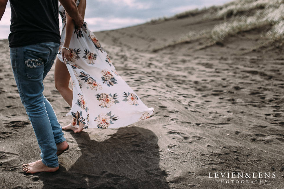 Auckland pre-wedding engagement beach photography