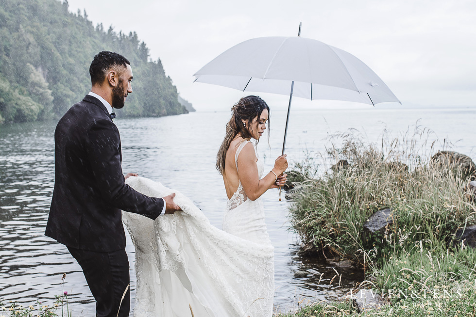 New Zealand award-winning wedding photographer