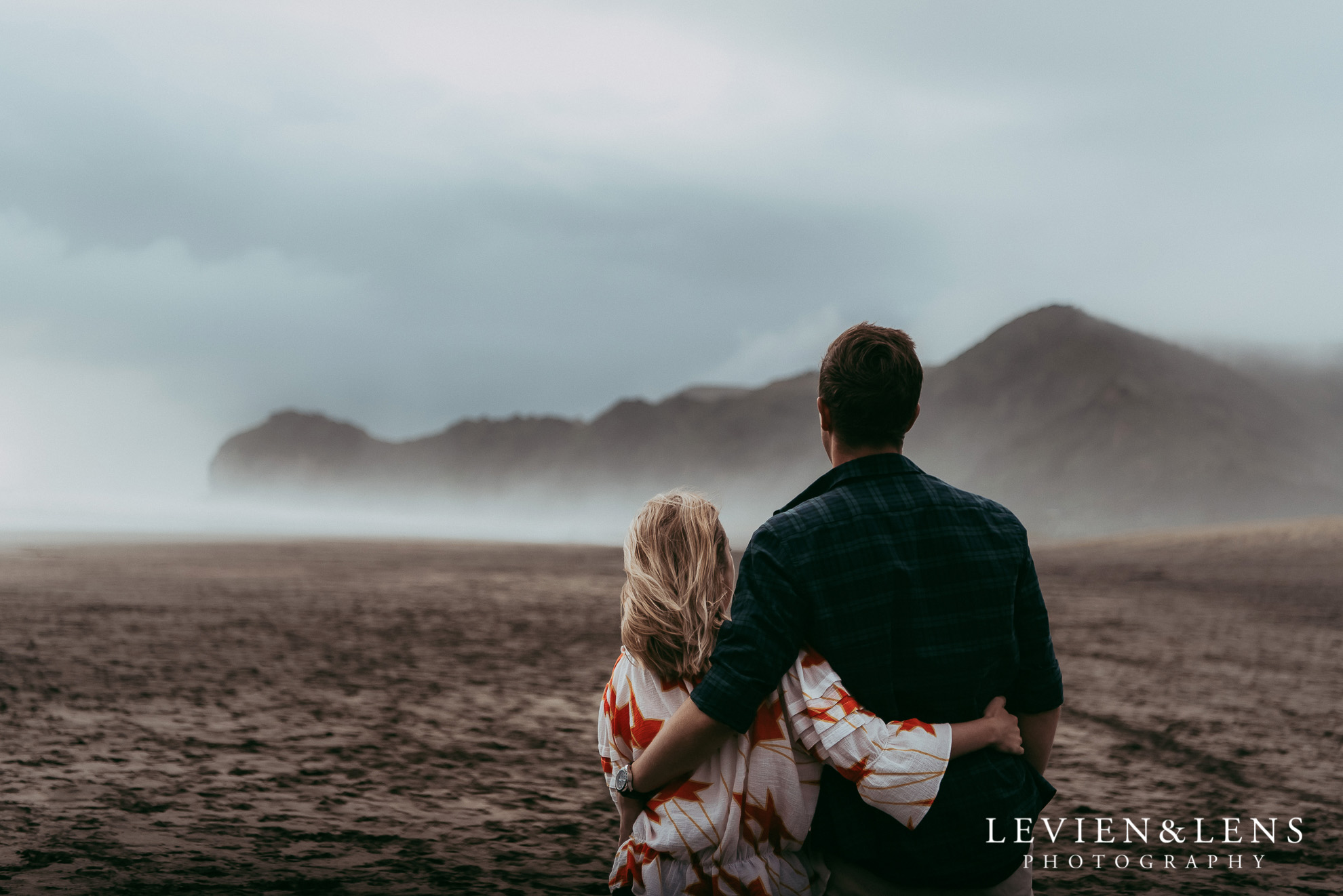 Piha beach pre-wedding engagement session {Auckland weddings photographer}