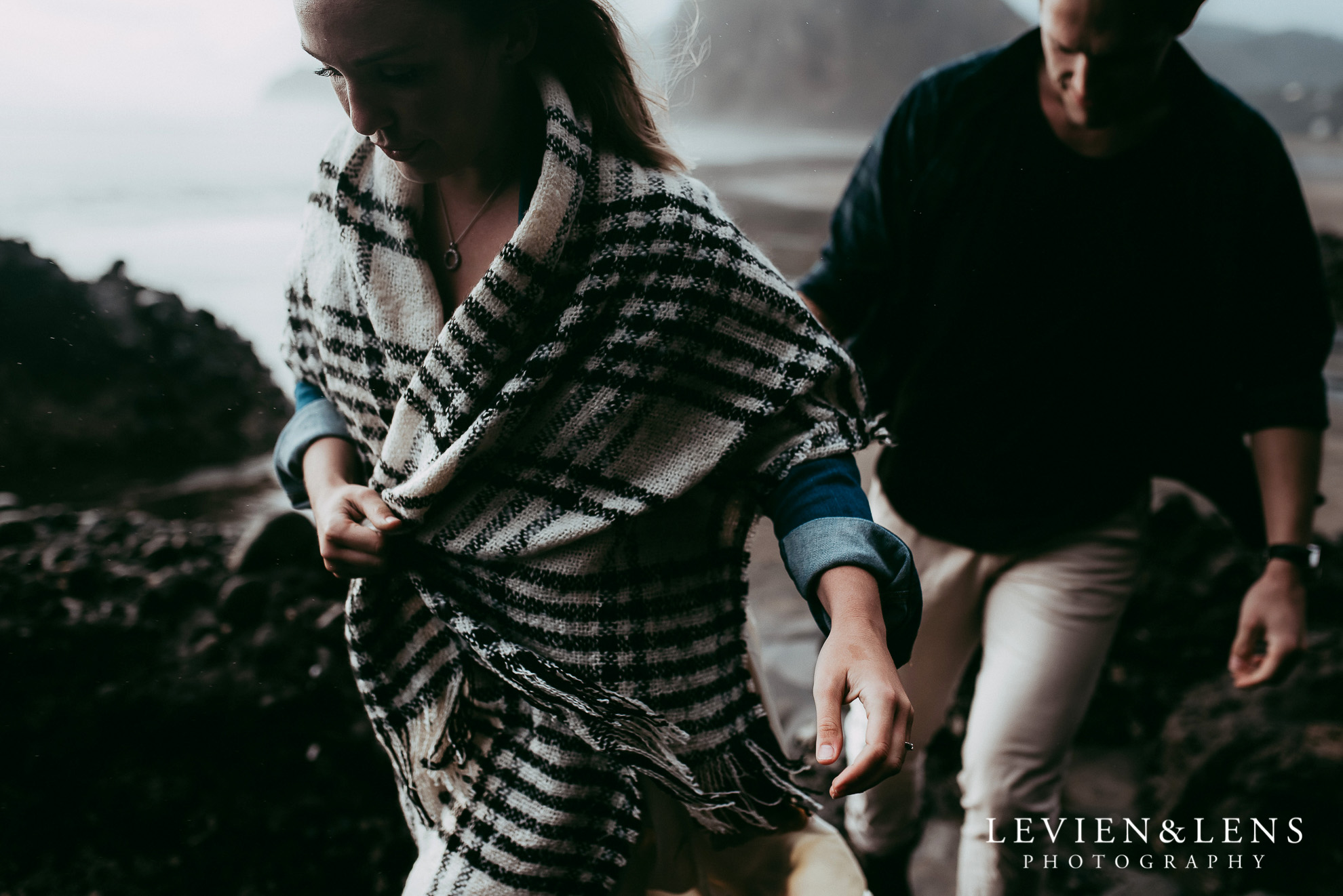 Piha beach pre-wedding engagement session {Auckland weddings photographer}