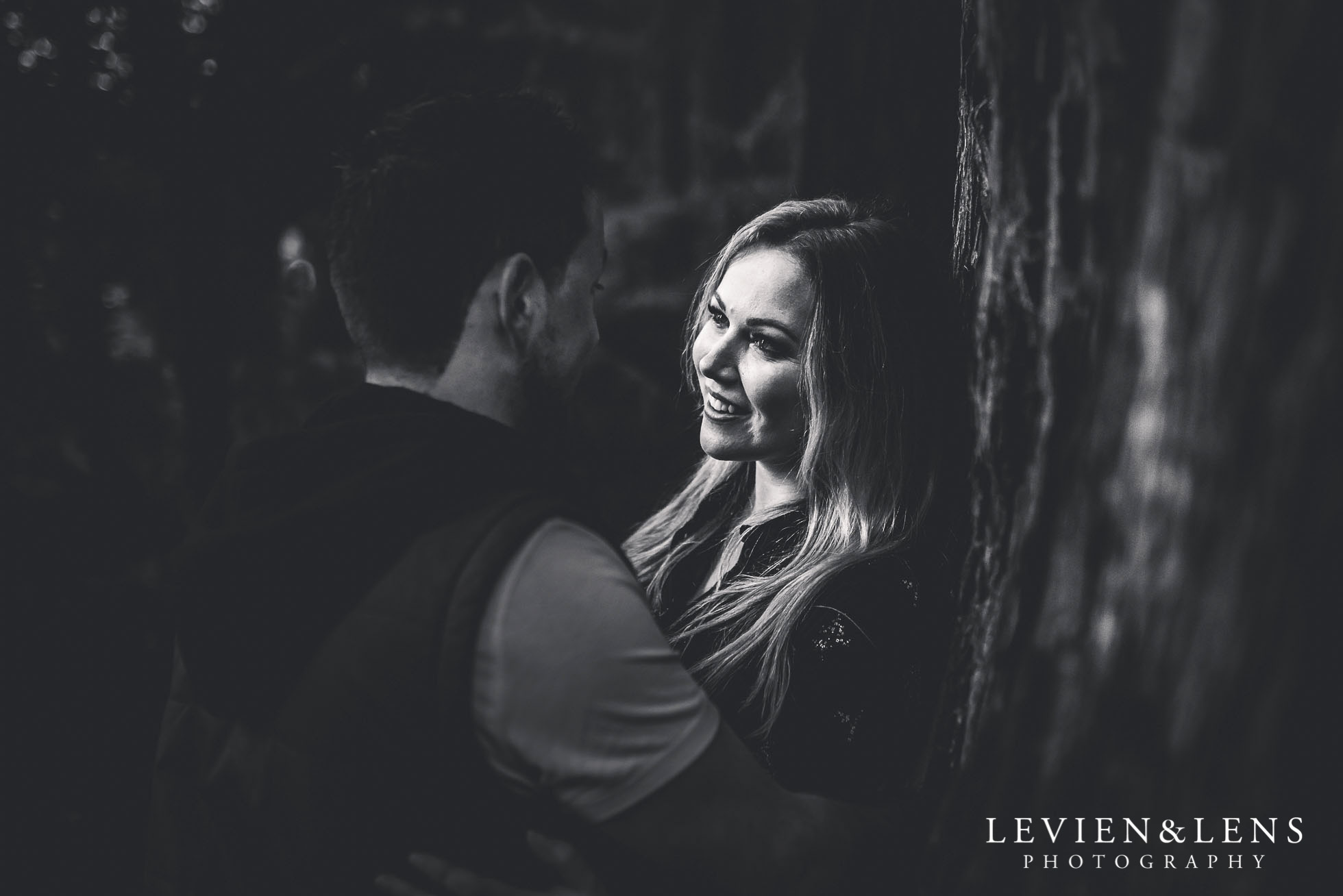 Redwood Forest - Lake Rotorua pre-wedding photo shoot {Bay of Plenty weddings photographers}