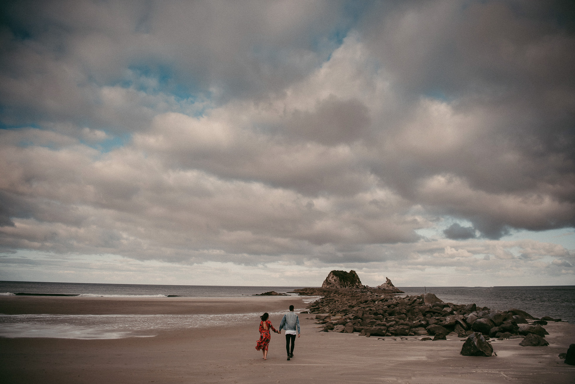 Mangawhai Heads Beach Engagement Session {Auckland NZ wedding photographers}