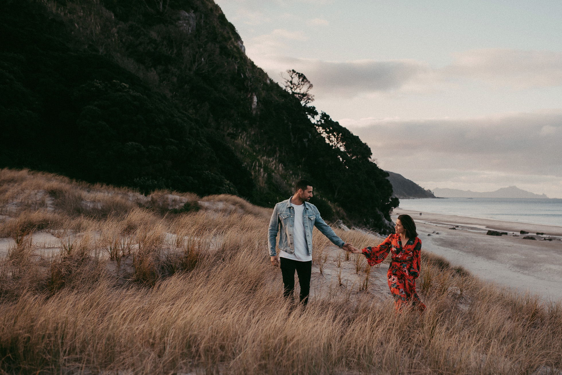 Mangawhai Heads Beach Couples Session {Northland New Zealand pre-wedding photographer}