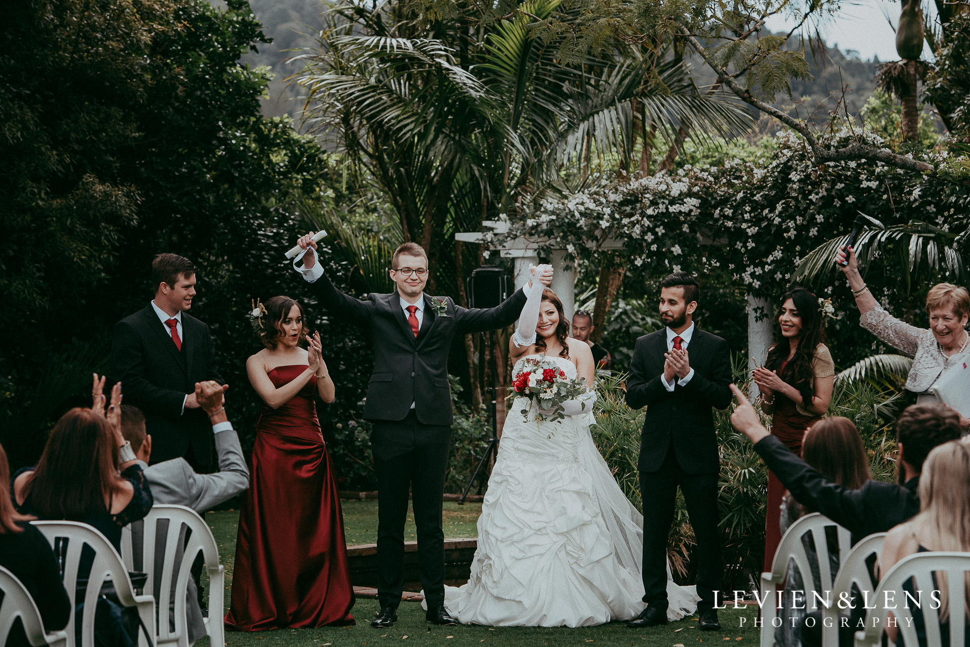 Waitakere Estate wedding {Auckland weddings photographers}