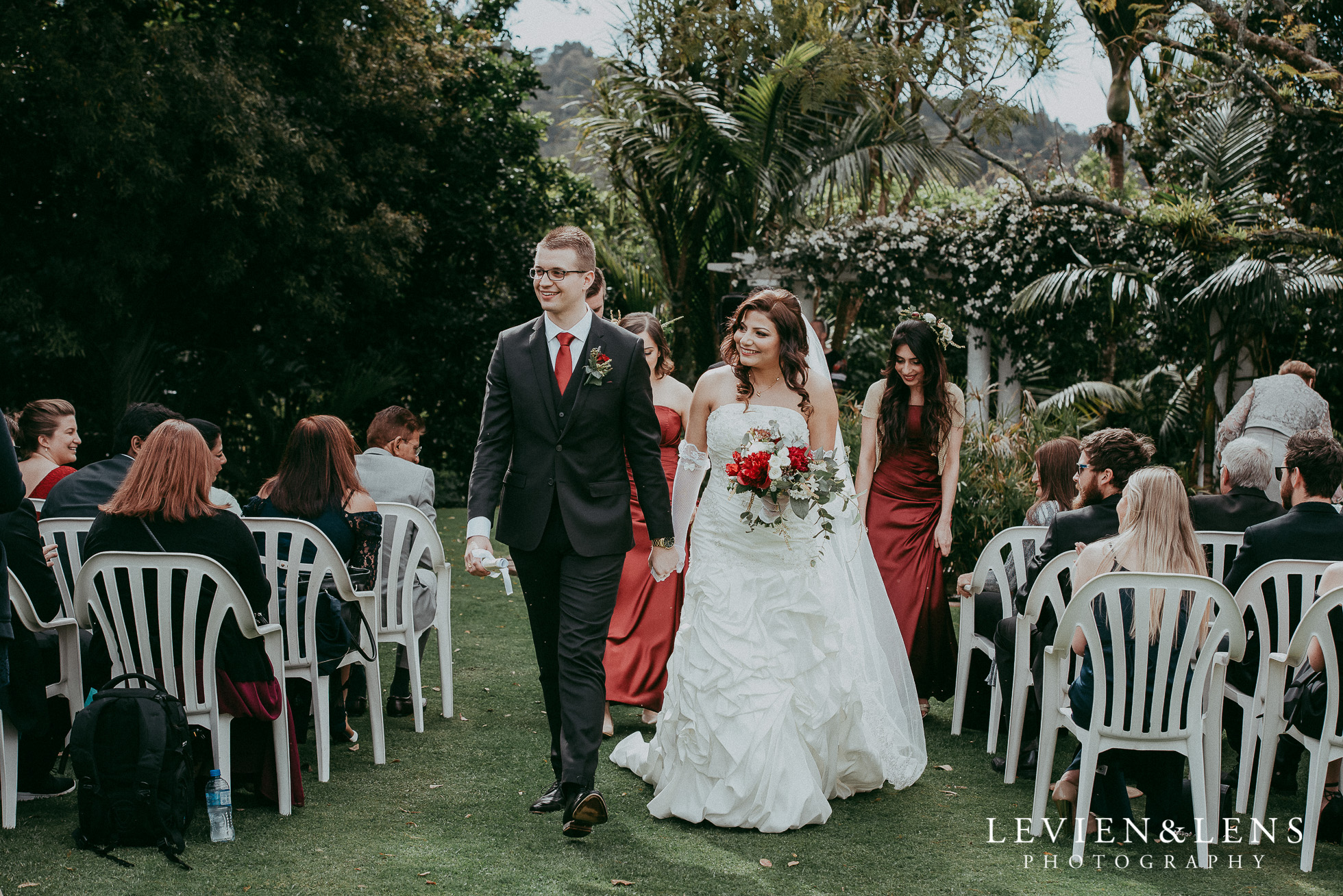 Waitakere Estate wedding {Auckland weddings photographers}