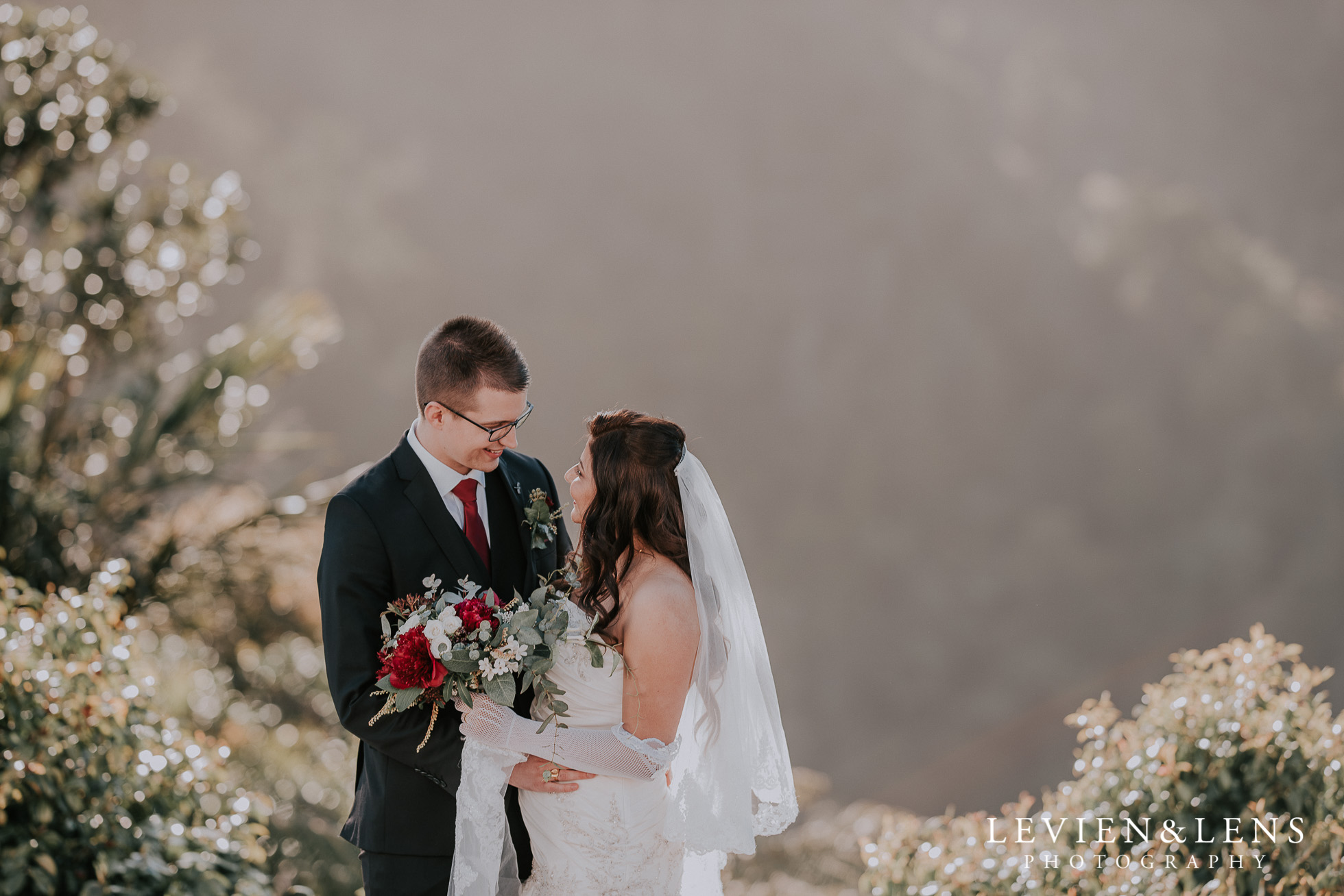 Auckland Waitakere Estate wedding {New Zealand weddings photographers}